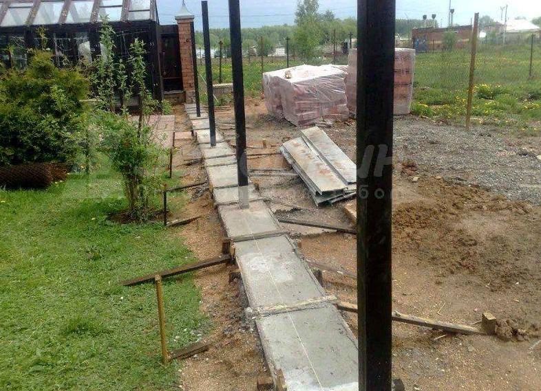 Строительства фундамента для забора