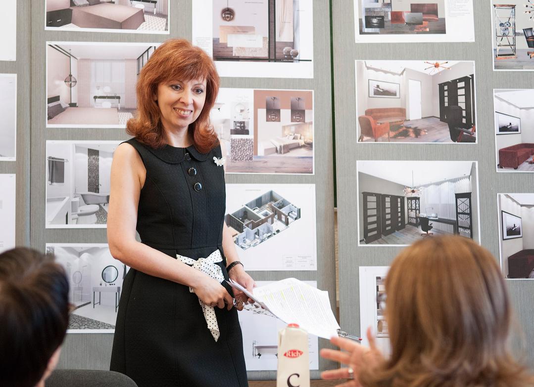 Преподаватель дизайна интерьера