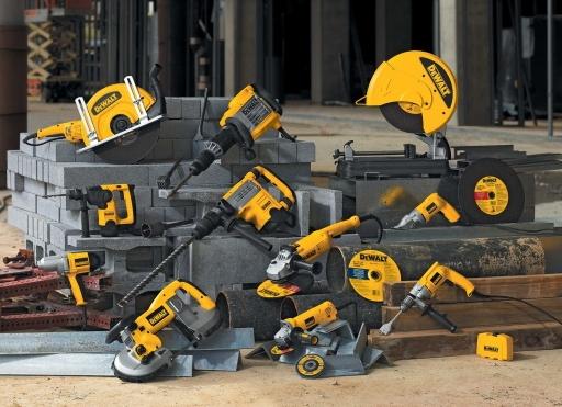 Электроинструмент деволт